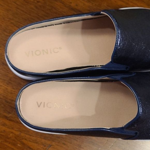 Vionic DAKOTA METALLIC NAVY BLUE Slip On Clogs Mule Flat Womens Size 9.5 - Picture 13 of 13